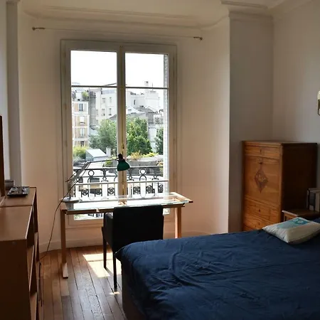 Stylish 2 Bedroom In Montmarte Appartamento Parigi