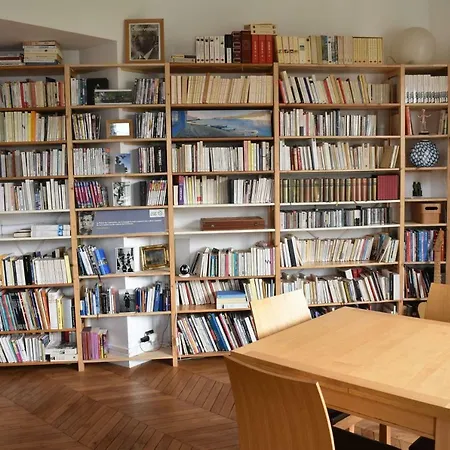 Stylish 2 Bedroom In Montmarte Parigi